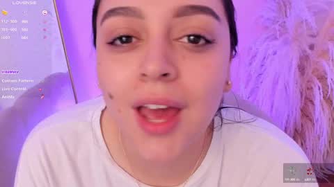 Snapshot of erika_mendez1 chatting on 09/08/25, 08:08 Erika Mendez online show from 09/08/25, 08:08