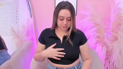 Snapshot of erika_mendez1 chatting on 09/23/25, 03:59 Erika Mendez online show from 09/23/25, 03:59