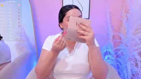 Snapshot of erika_mendez1 chatting on 10/28/25, 07:49 Erika Mendez online show from 10/28/25, 07:49