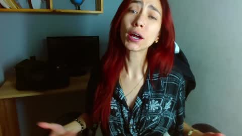 Snapshot of erika_stevens chatting on 12/27/24, 07:57 E R I K A - SAGITARIO..... online show from 12/27/24, 07:57