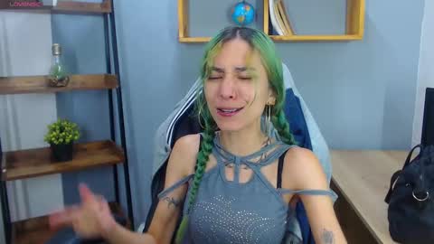 Snapshot of erika_stevens chatting on 10/07/25, 03:09 E R I K A - SAGITARIO..... online show from 10/07/25, 03:09