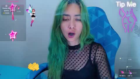 Snapshot of erika_stevens chatting on 10/13/25, 03:45 E R I K A - SAGITARIO..... online show from 10/13/25, 03:45