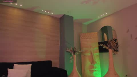 Snapshot of erikabenz chatting on 03/30/26, 12:06 Erika Benz online show from 03/30/26, 12:06