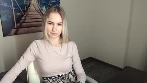 Erika online show from 12/05/24, 06:55