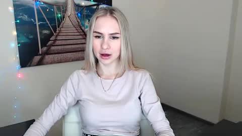 Erika online show from 01/20/25, 01:00