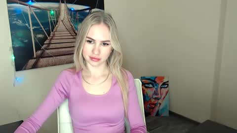 Erika online show from 03/12/25, 01:08