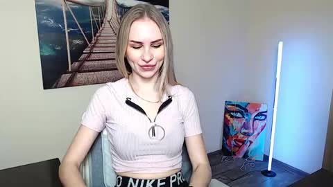 Erika online show from 12/17/25, 12:55