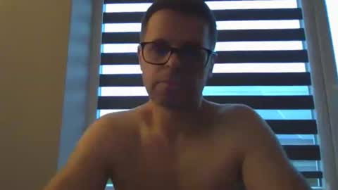 Snapshot of erikanoz chatting on 10/17/25, 05:10 boyohboy online show from 10/17/25, 05:10