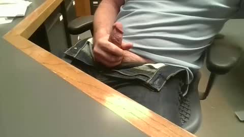 Snapshot of eriknotred chatting on 04/24/26, 05:54 eriknotred online show from 04/24/26, 05:54