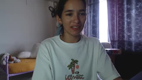 erina_1 online show from 02/04/25, 06:17