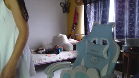 erina_1 online show from 02/07/25, 05:18