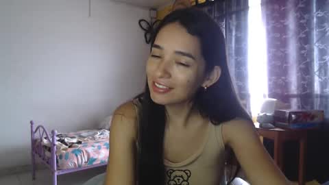 erina_1 online show from 03/07/25, 04:00