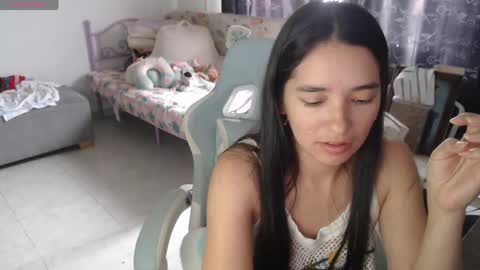 Snapshot of erina_1 chatting on 05/10/26, 05:51 erina_1 online show from 05/10/26, 05:51
