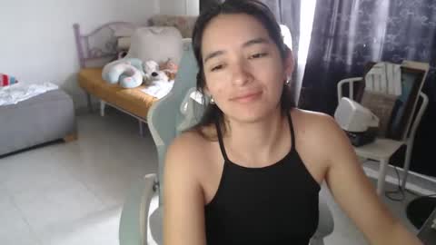 Snapshot of erina_1 chatting on 05/15/26, 05:42 erina_1 online show from 05/15/26, 05:42
