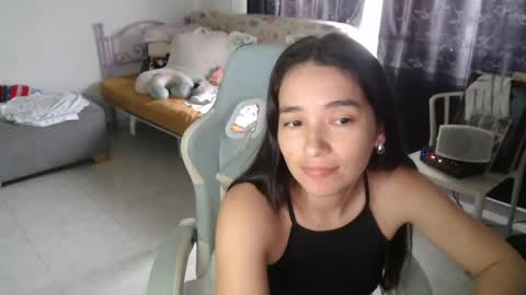 Snapshot of erina_1 chatting on 05/21/26, 06:26 erina_1 online show from 05/21/26, 06:26