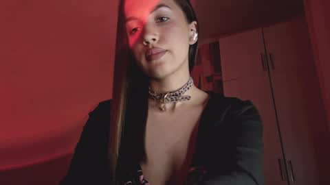 Snapshot of erinnnaji chatting on 05/31/26, 06:09 Katrin online show from 05/31/26, 06:09