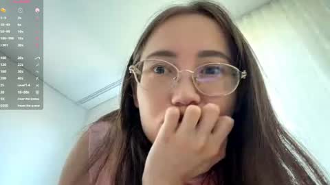 Luna online show from 07/13/26, 11:24
