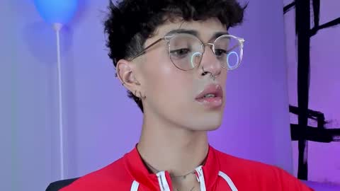   online show from 11/05/25, 12:38