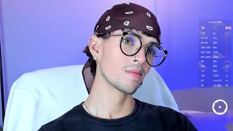   online show from 12/03/25, 01:35