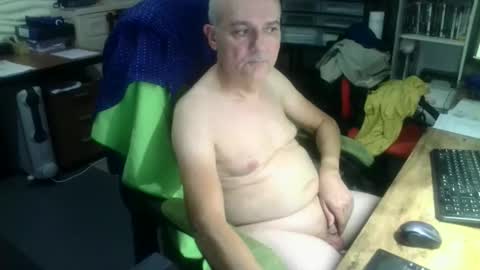 ernello online show from 09/19/25, 01:01