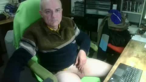 ernello online show from 10/15/25, 06:19