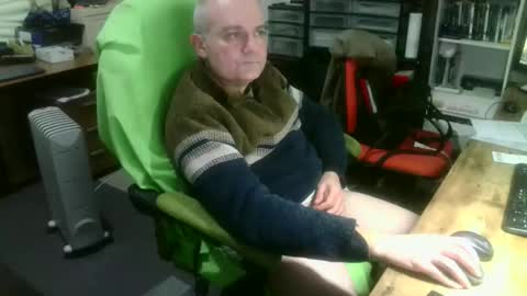 ernello online show from 11/19/25, 02:06