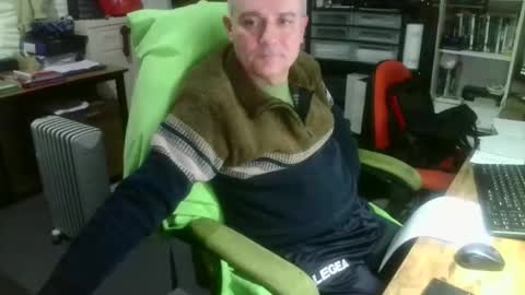 ernello online show from 11/28/25, 10:12