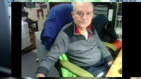 Snapshot of ernello chatting on 06/11/26, 07:23 ernello online show from 06/11/26, 07:23