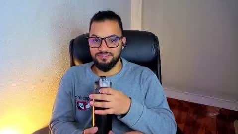 Snapshot of ernesto_rodriguez_82 chatting on 06/12/26, 04:11 ernesto rodriguez 82 online show from 06/12/26, 04:11