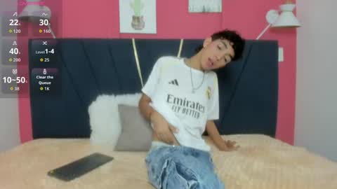 Snapshot of ero_boy40 chatting on 07/19/26, 04:16 ero_boy40 online show from 07/19/26, 04:16