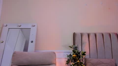 Snapshot of eros_becker_ chatting on 04/10/26, 02:39 eros_becker_ online show from 04/10/26, 02:39