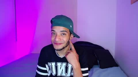 Snapshot of eros_chipre chatting on 12/13/24, 06:42 Eros online show from 12/13/24, 06:42