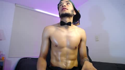 Snapshot of eros_chipre chatting on 01/29/25, 12:24 Eros online show from 01/29/25, 12:24