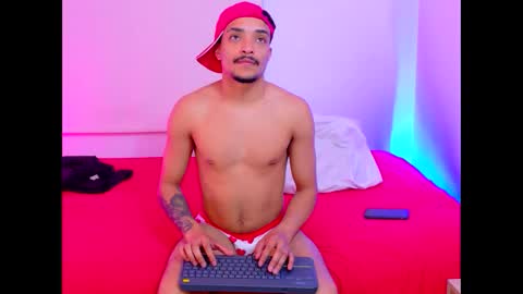 Snapshot of eros_chipre chatting on 11/20/25, 02:12 Eros online show from 11/20/25, 02:12