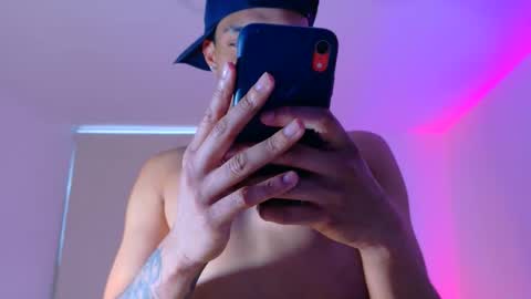 Snapshot of eros_chipre chatting on 11/30/25, 08:35 Eros online show from 11/30/25, 08:35