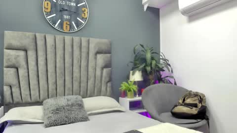 Snapshot of eros_mancini chatting on 10/15/25, 11:10 Eros Mancini online show from 10/15/25, 11:10