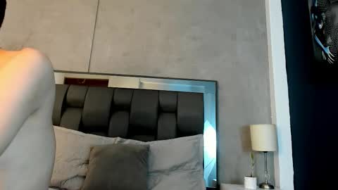 Snapshot of eros_mancini chatting on 11/18/25, 03:23 Eros Mancini online show from 11/18/25, 03:23