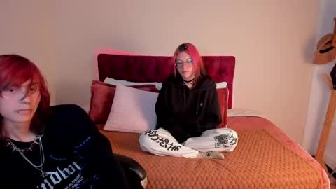 Snapshot of eros_nyx_ chatting on 03/24/26, 05:45 eros_nyx_ online show from 03/24/26, 05:45