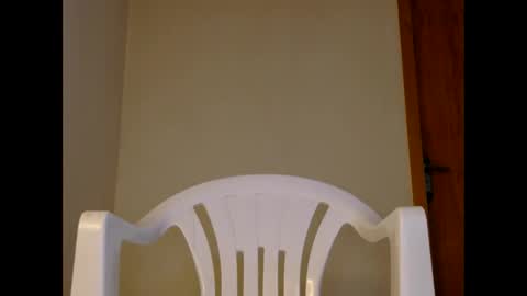 Snapshot of erosnoah chatting on 02/05/25, 06:26 noah online show from 02/05/25, 06:26