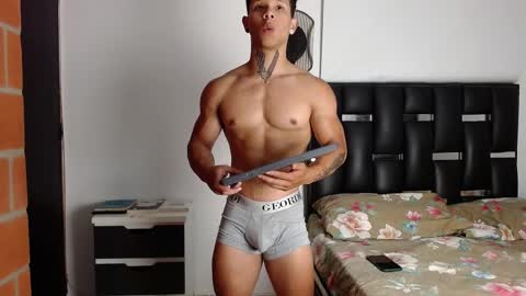 Snapshot of erosscott chatting on 03/03/25, 01:10 Eros online show from 03/03/25, 01:10