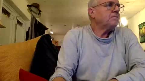 eros online show from 12/11/24, 11:10