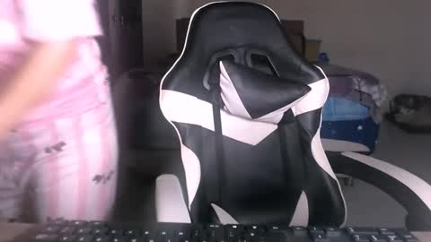 Sara online show from 03/17/26, 05:33