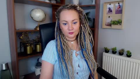 Snapshot of erotic_kaya chatting on 01/20/25, 05:48 KAYA online show from 01/20/25, 05:48