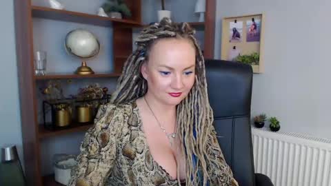 Snapshot of erotic_kaya chatting on 01/21/25, 05:20 KAYA online show from 01/21/25, 05:20