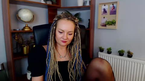 Snapshot of erotic_kaya chatting on 01/30/25, 03:29 KAYA online show from 01/30/25, 03:29