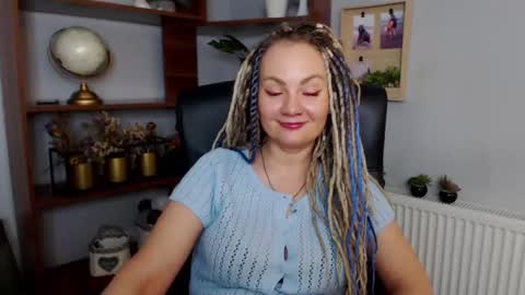 Snapshot of erotic_kaya chatting on 02/06/25, 04:25 KAYA online show from 02/06/25, 04:25