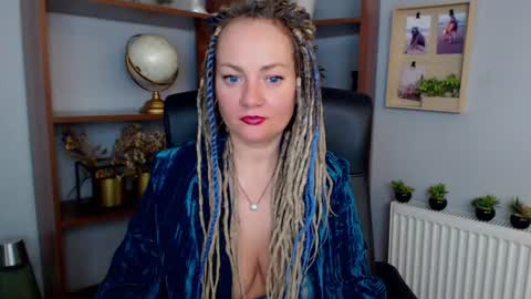 Snapshot of erotic_kaya chatting on 02/12/25, 05:16 KAYA online show from 02/12/25, 05:16