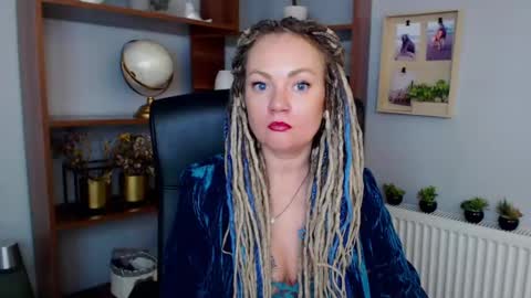 Snapshot of erotic_kaya chatting on 02/13/25, 03:24 KAYA online show from 02/13/25, 03:24