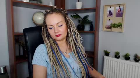 Snapshot of erotic_kaya chatting on 03/04/25, 05:24 KAYA online show from 03/04/25, 05:24