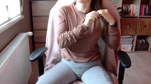 Melissa   online show from 12/10/24, 09:33